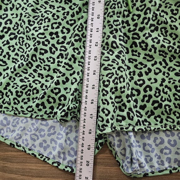 Buffbunny NWT Flo Short V2 Green Leopard Print XL Flowy Shorts - Picture 6 of 6